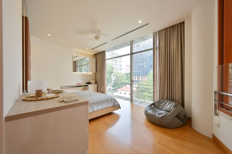 The Edge on Cairnhill, 130 Cairnhill Road, 4 Bedrooms, 3,175 sqft, Condominium For Sale, by Jack Pang, 500190487 - Bedroom - PropertyGuru.com.sg