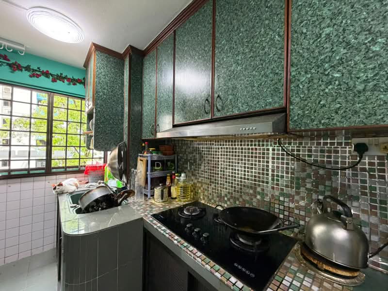 840 Woodlands Street 82, 840 Woodlands Street 82, 3 Bedrooms, 904 sqft, HDB Flat For Sale, by Ahmad Ibrahim, 500190494 - Kitchen - PropertyGuru.com.sg