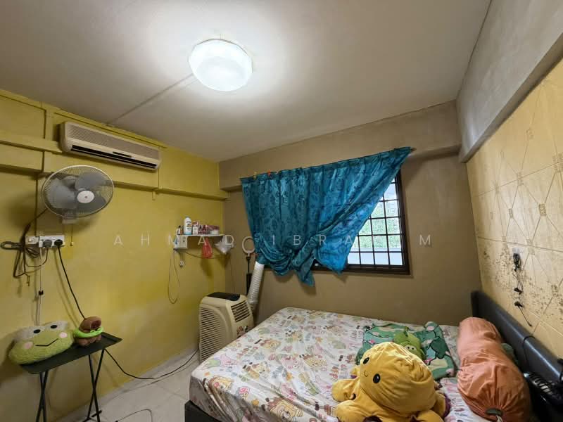 840 Woodlands Street 82, 840 Woodlands Street 82, 3 Bedrooms, 904 sqft, HDB Flat For Sale, by Ahmad Ibrahim, 500190494 - Bedroom - PropertyGuru.com.sg