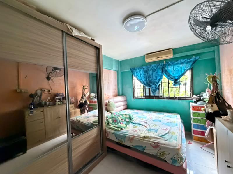 840 Woodlands Street 82, 840 Woodlands Street 82, 3 Bedrooms, 904 sqft, HDB Flat For Sale, by Ahmad Ibrahim, 500190494 - Bedroom - PropertyGuru.com.sg