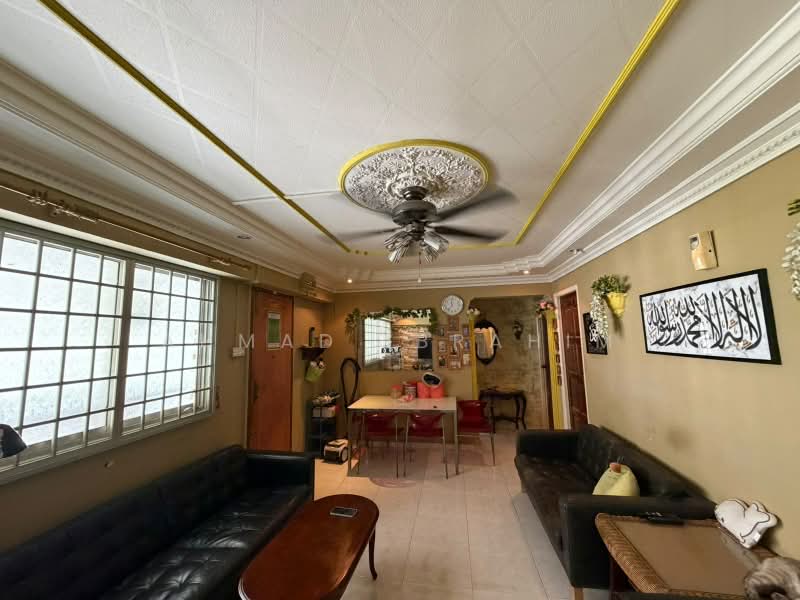 840 Woodlands Street 82, 840 Woodlands Street 82, 3 Bedrooms, 904 sqft, HDB Flat For Sale, by Ahmad Ibrahim, 500190494 - Living Room - PropertyGuru.com.sg