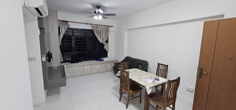 197A Boon Lay Fields, 197A Boon Lay Drive, 2 Bedrooms, 731 sqft, HDB Flat For Sale, by Richard Seah, 500190497 - Dining/Living Room - PropertyGuru.com.sg