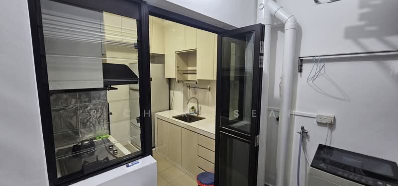 197A Boon Lay Fields, 197A Boon Lay Drive, 2 Bedrooms, 731 sqft, HDB Flat For Sale, by Richard Seah, 500190497 - Yard - PropertyGuru.com.sg