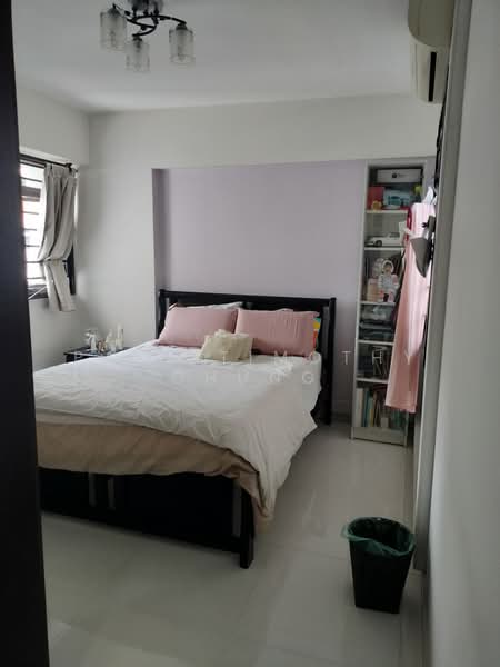 19 Dover Crescent, 19 Dover Crescent, 3 Bedrooms, 990 sqft, HDB Flat For Sale, by Paul Timothy Chung, 500190498 - Bedroom - PropertyGuru.com.sg