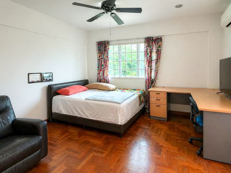 Terrace @ Springside Avenue | Close To Amenities | 3-storey ★Eminence Landed★, Springside Avenue, 4 Bedrooms, 2,600 sqft, Terraced House For Sale, by Clarry Au, 500190502 - Bedroom - PropertyGuru.com.sg