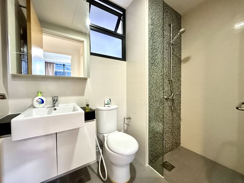 My Manhattan, 35 Simei Street 3, 3 Bedrooms, 1,076 sqft, Condominium For Rent, by Brent Wang, 500190507 - Bathroom - PropertyGuru.com.sg