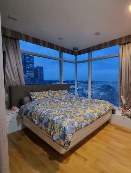 76 Shenton, 76 Shenton Way, 2 Bedrooms, 979 sqft, Apartment For Sale, by Ling Wong 王秀玲, 500190522 - PropertyGuru.com.sg