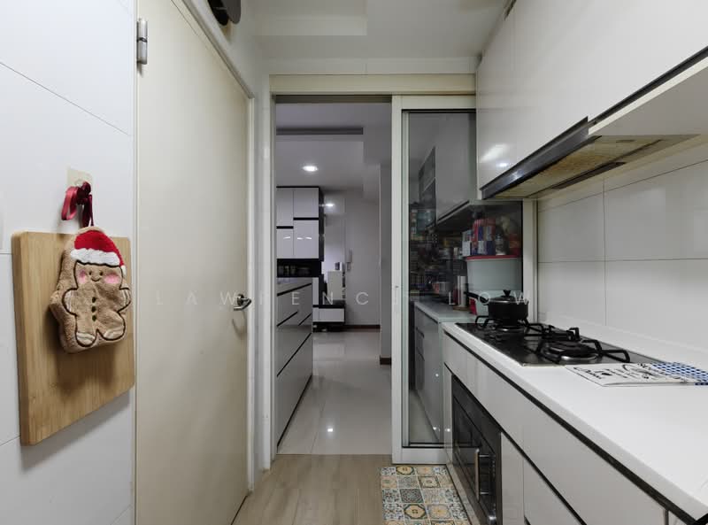 Forestville, 24 Woodlands Drive 16, 3 Bedrooms, 1,033 sqft, Executive Condominium For Sale, by Lawrence Low, 500190528 - Kitchen - PropertyGuru.com.sg