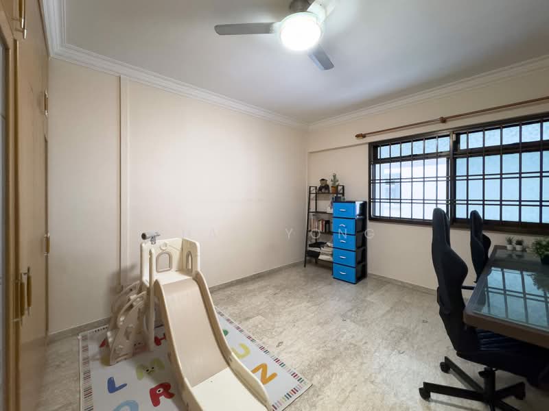 893 Tampines Avenue 8, 893 Tampines Avenue 8, 4 Bedrooms, 1,539 sqft, HDB Flat For Sale, by Shaw Yong, 500190530 - Study - PropertyGuru.com.sg