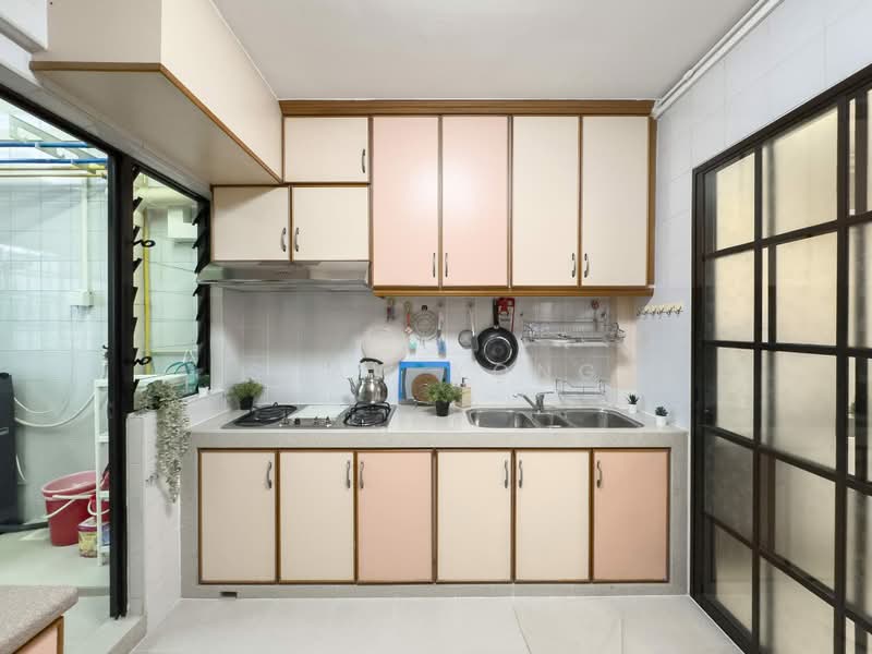 893 Tampines Avenue 8, 893 Tampines Avenue 8, 4 Bedrooms, 1,539 sqft, HDB Flat For Sale, by Shaw Yong, 500190530 - Kitchen - PropertyGuru.com.sg