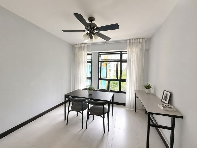 485 Segar Road, 485 Segar Road, 3 Bedrooms, 990 sqft, HDB Flat For Sale, by Aloisa Lua (嘉嘉), 500190542 - Dining Room - PropertyGuru.com.sg