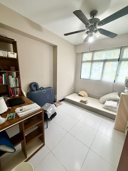 485 Segar Road, 485 Segar Road, 3 Bedrooms, 990 sqft, HDB Flat For Sale, by Aloisa Lua (嘉嘉), 500190542 - Bedroom - PropertyGuru.com.sg