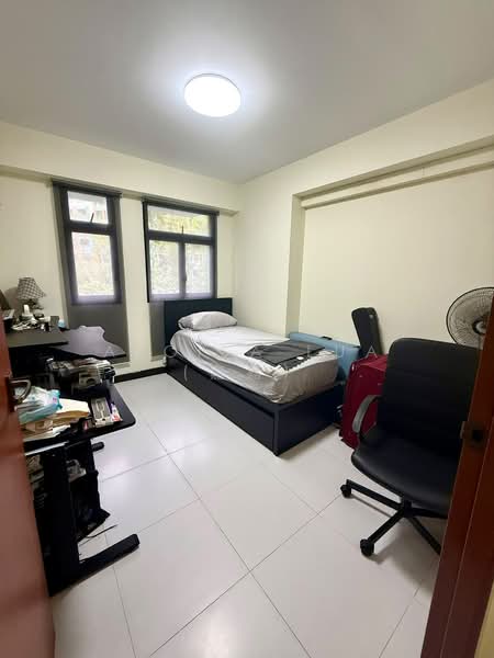 485 Segar Road, 485 Segar Road, 3 Bedrooms, 990 sqft, HDB Flat For Sale, by Aloisa Lua (嘉嘉), 500190542 - Bedroom - PropertyGuru.com.sg
