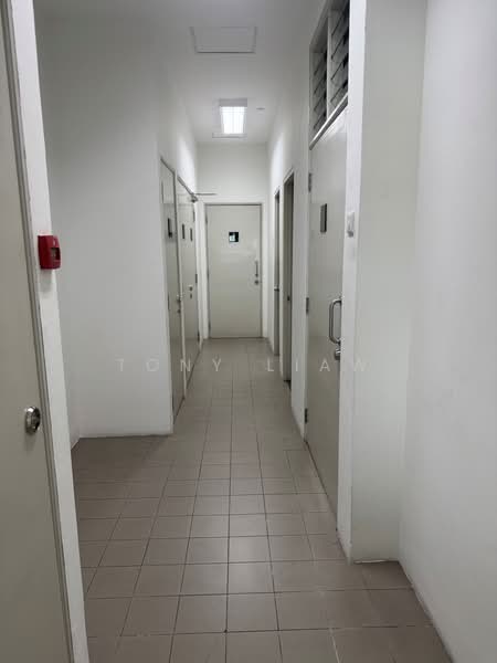 1 toh tuck link, , 1,800 sqft, Office For Rent, by Tony Liaw, 500190544 - Corridor - CommercialGuru.com.sg