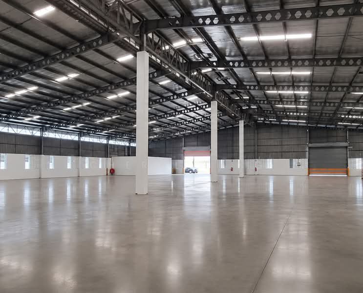 Warehouse in West Singapore, , 24,500 sqft, Factory / Workshop (B2) For Rent, by Cheryl Tang, 500190546 - Interior - CommercialGuru.com.sg
