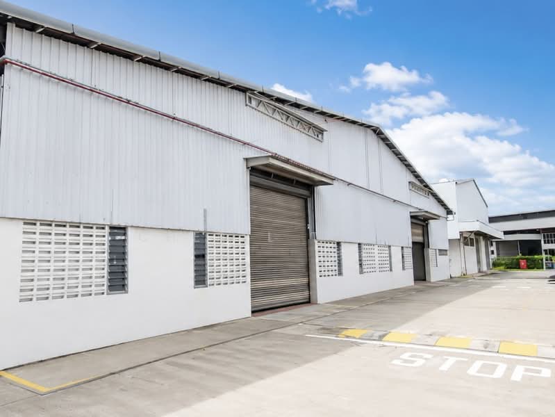 Warehouse in West Singapore, , 24,500 sqft, Factory / Workshop (B2) For Rent, by Cheryl Tang, 500190546 - Exterior - CommercialGuru.com.sg
