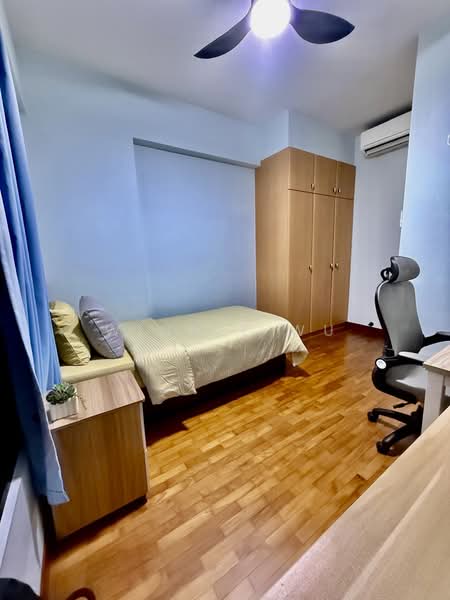 The Mayfair, 1 Jurong East Street 32, Room Rental, 110 sqft, Condominium For Rent, by Winnie Wu, 500190547 - Bedroom - PropertyGuru.com.sg
