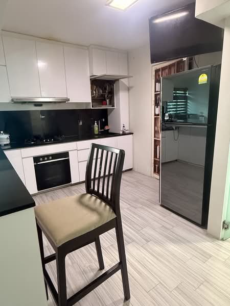 467B Admiralty Drive, 467B Admiralty Drive, 3 Bedrooms, 1,270 sqft, HDB Flat For Sale, by Rix Jim, 500190555 - Kitchen - PropertyGuru.com.sg