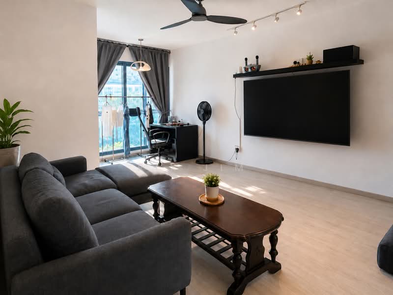 467B Admiralty Drive, 467B Admiralty Drive, 3 Bedrooms, 1,270 sqft, HDB Flat For Sale, by Rix Jim, 500190555 - Living Room - PropertyGuru.com.sg