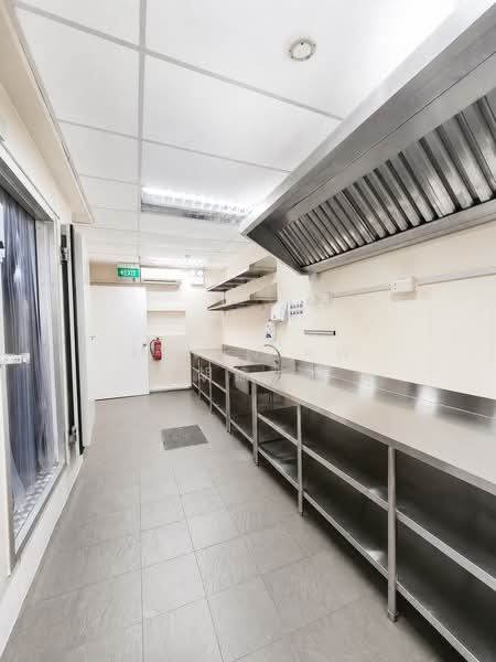 Rare Ground Floor Shophouse For Rent @ Siglap Dr!, Rare Ground Floor Shophouse For Rent @ Siglap Dr!, 1,850 sqft, Shop / Shophouse For Rent, by Kevin Aw 胡锦胜, 500190558 - Kitchen - CommercialGuru.com.sg