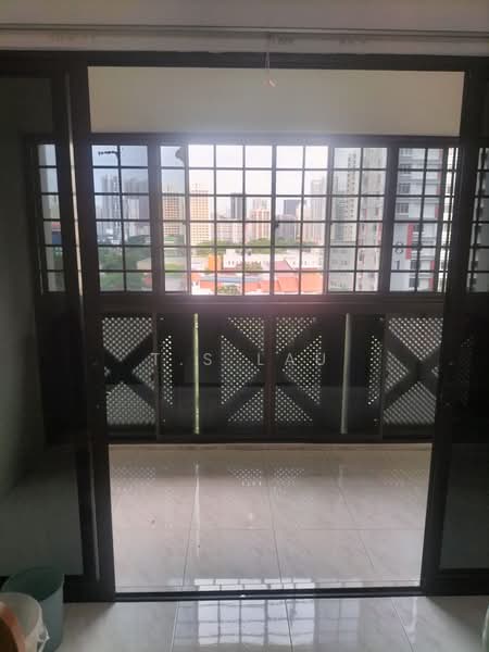 60 Lorong 4 Toa Payoh, 60 Lorong 4 Toa Payoh, 4 Bedrooms, 1,291 sqft, HDB Flat For Sale, by T.S Lau, 500190559 - Balcony - PropertyGuru.com.sg