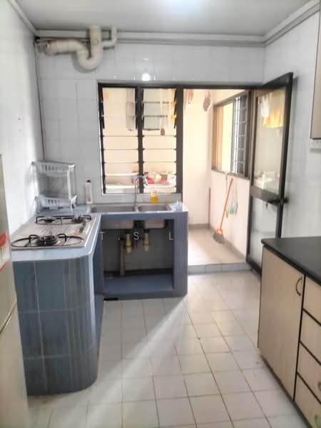 60 Lorong 4 Toa Payoh, 60 Lorong 4 Toa Payoh, 4 Bedrooms, 1,291 sqft, HDB Flat For Sale, by T.S Lau, 500190559 - Kitchen - PropertyGuru.com.sg