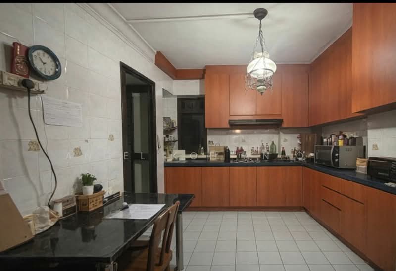 168 Petir Road, 168 Petir Road, 3 Bedrooms, 1,292 sqft, HDB Flat For Sale, by Angel Koh An Qi, 500190560 - Kitchen - PropertyGuru.com.sg