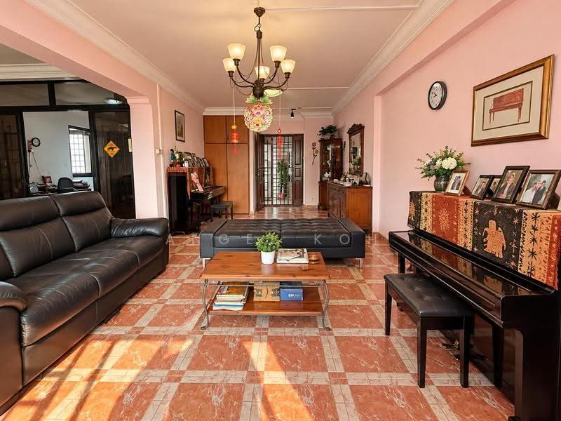 168 Petir Road, 168 Petir Road, Dairy Farm / Bukit Panjang / Choa Chu Kang, 3 Bedrooms, 1,292 sqft, HDB Flat For Sale, by Angel Koh, 500190560 - Living Room - PropertyGuru.com.sg