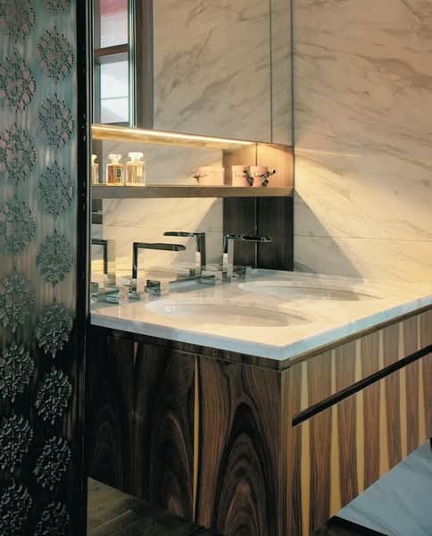 Residences @ Emerald Hill, 119 Emerald Hill Road, 4 Bedrooms, 2,196 sqft, Condominium For Sale, by Sophie Toh, 500190568 - Bathroom - PropertyGuru.com.sg
