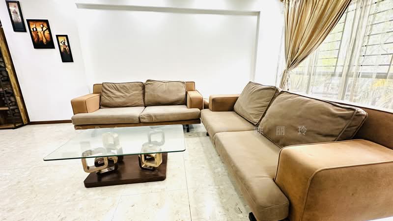 Summerdale, 10 Boon Lay Drive, 3 Bedrooms, 1,216 sqft, Condominium For Sale, by Grace Tan 陈丽玲, 500190573 - Living Room - PropertyGuru.com.sg