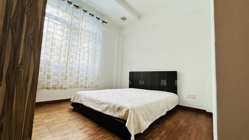Summerdale, 10 Boon Lay Drive, 3 Bedrooms, 1,216 sqft, Condominium For Sale, by Grace Tan 陈丽玲, 500190573 - PropertyGuru.com.sg