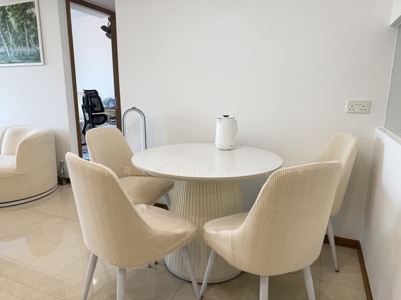 Kingsford Waterbay, 84 Upper Serangoon View, 3 Bedrooms, 883 sqft, Condominium For Sale, by Christine Wee, 500190582 - Interior - PropertyGuru.com.sg