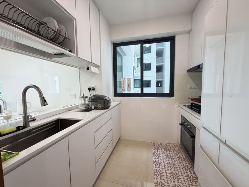 Kingsford Waterbay, 84 Upper Serangoon View, 3 Bedrooms, 883 sqft, Condominium For Sale, by Christine Wee, 500190582 - Kitchen - PropertyGuru.com.sg