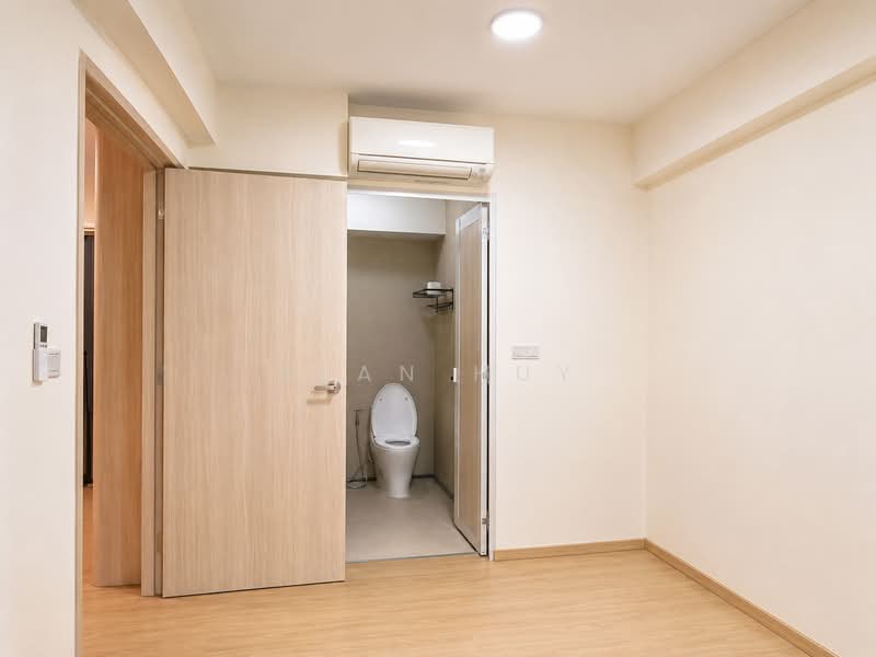 338B Anchorvale Crescent, 338B Anchorvale Crescent, Room Rental, 300 sqft, HDB Flat For Rent, by Alan Huy, 500190584 - Bathroom - PropertyGuru.com.sg