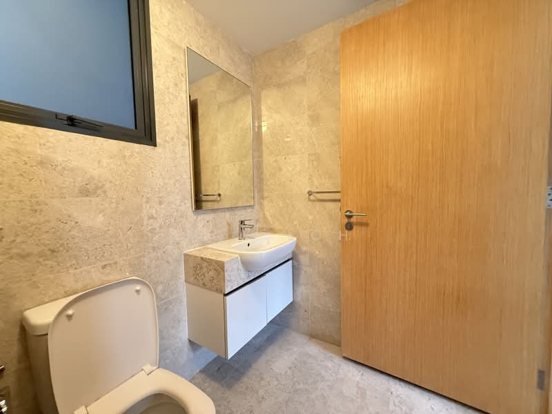 La Fiesta, 58 Sengkang Square, 1 Bedroom, 452 sqft, Condominium For Rent, by May Loh, 500190617 - Bathroom - PropertyGuru.com.sg