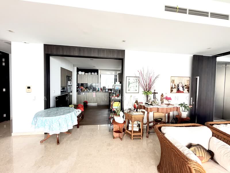 Cape Royale, , 4 Bedrooms, 2,508 sqft, Condominium For Sale, by Jack Lin Desheng, 500190622 - Living Room - PropertyGuru.com.sg