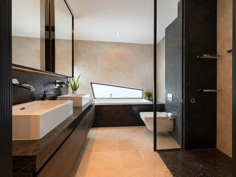 Cape Royale, , 4 Bedrooms, 2,508 sqft, Condominium For Sale, by Jack Lin Desheng, 500190622 - Bathroom - PropertyGuru.com.sg
