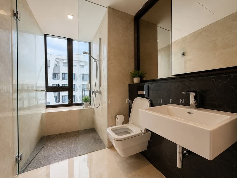 Cape Royale, , 4 Bedrooms, 2,508 sqft, Condominium For Sale, by Jack Lin Desheng, 500190622 - Bathroom - PropertyGuru.com.sg