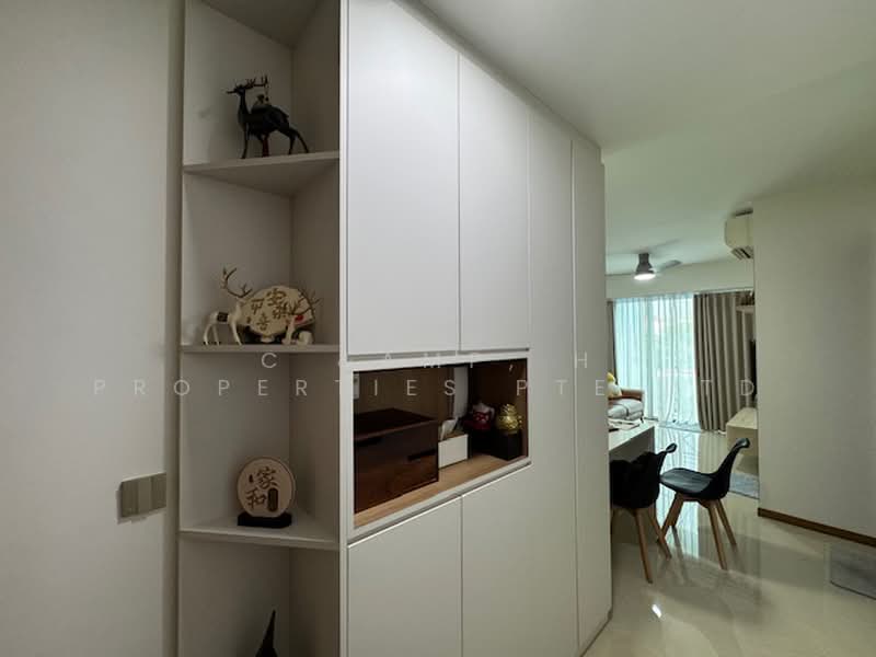 Kingsford Waterbay, 74 Upper Serangoon View, 1 Bedroom, 474 sqft, Condominium For Sale, by KHOO RAYMOND, 500190640 - Living Room - PropertyGuru.com.sg