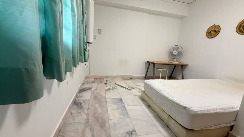 358 Hougang Avenue 5, 358 Hougang Avenue 5, Room Rental, 150 sqft, HDB Flat For Rent, by James Yeo, 500190647 - Bedroom - PropertyGuru.com.sg