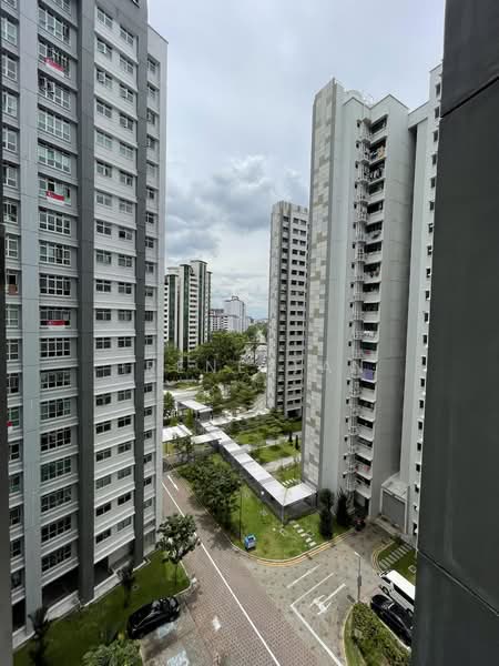 218 Choa Chu Kang Central, 218 Choa Chu Kang Central, Room Rental, 110 sqft, HDB Flat For Rent, by Irene Tan, 500190661 - Exterior - PropertyGuru.com.sg