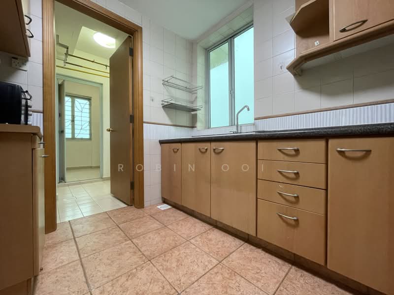 Guilin View, 22 Bukit Batok Street 52, 3 Bedrooms, 1,259 sqft, Condominium For Sale, by Robin Ooi, 500190663 - Kitchen - PropertyGuru.com.sg