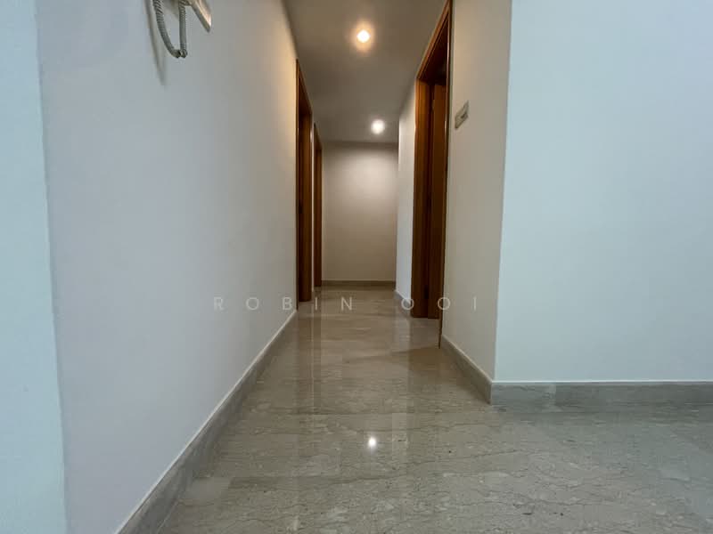 Guilin View, 22 Bukit Batok Street 52, 3 Bedrooms, 1,259 sqft, Condominium For Sale, by Robin Ooi, 500190663 - Corridor - PropertyGuru.com.sg