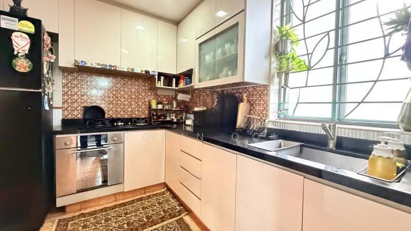 Guilin View, 22 Bukit Batok Street 52, Dairy Farm / Bukit Panjang / Choa Chu Kang, 3 Bedrooms, 1,259 sqft, Condominium For Sale, by Robin Ooi, 500190663 - Kitchen - PropertyGuru.com.sg