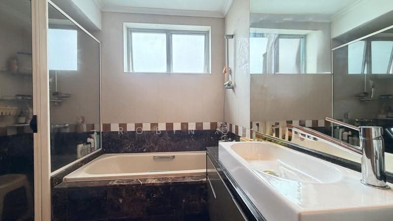 Guilin View, 22 Bukit Batok Street 52, Dairy Farm / Bukit Panjang / Choa Chu Kang, 3 Bedrooms, 1,259 sqft, Condominium For Sale, by Robin Ooi, 500190663 - PropertyGuru.com.sg