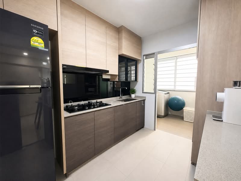 449A Bukit Batok West Avenue 9, 449A Bukit Batok West Avenue 9, 3 Bedrooms, 1,001 sqft, HDB Flat For Sale, by Daniel Lin, 500190665 - Kitchen - PropertyGuru.com.sg