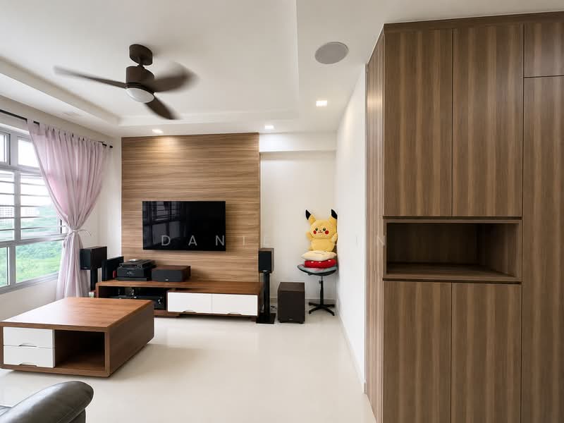 449A Bukit Batok West Avenue 9, 449A Bukit Batok West Avenue 9, 3 Bedrooms, 1,001 sqft, HDB Flat For Sale, by Daniel Lin, 500190665 - Living Room - PropertyGuru.com.sg