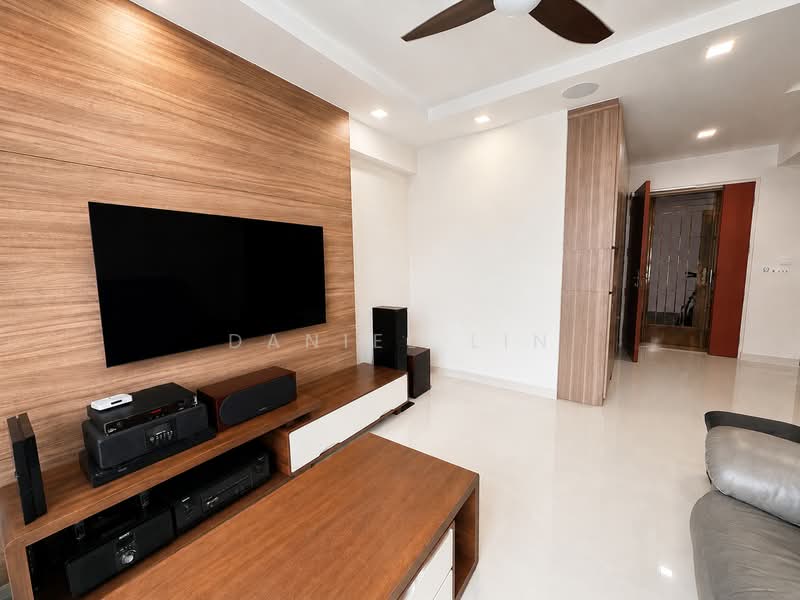 449A Bukit Batok West Avenue 9, 449A Bukit Batok West Avenue 9, 3 Bedrooms, 1,001 sqft, HDB Flat For Sale, by Daniel Lin, 500190665 - Living Room - PropertyGuru.com.sg