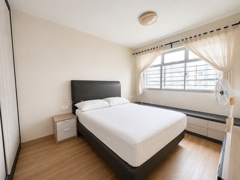 449A Bukit Batok West Avenue 9, 449A Bukit Batok West Avenue 9, 3 Bedrooms, 1,001 sqft, HDB Flat For Sale, by Daniel Lin, 500190665 - Bedroom - PropertyGuru.com.sg