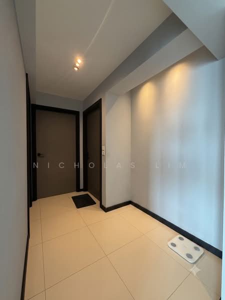 420A Northshore Drive, 420A Northshore Drive, 3 Bedrooms, 1,238 sqft, HDB Flat For Sale, by Nicholas Lim, 500190690 - Entrance - PropertyGuru.com.sg